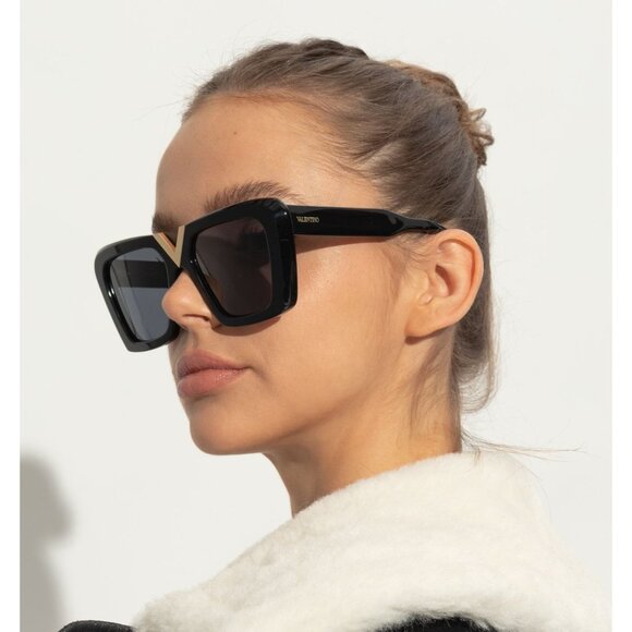 NEW VALENTINO SUNGLASSES WOMEN BLACK V-GOLD-II VLS-161A EYEWEAR VALENTINO